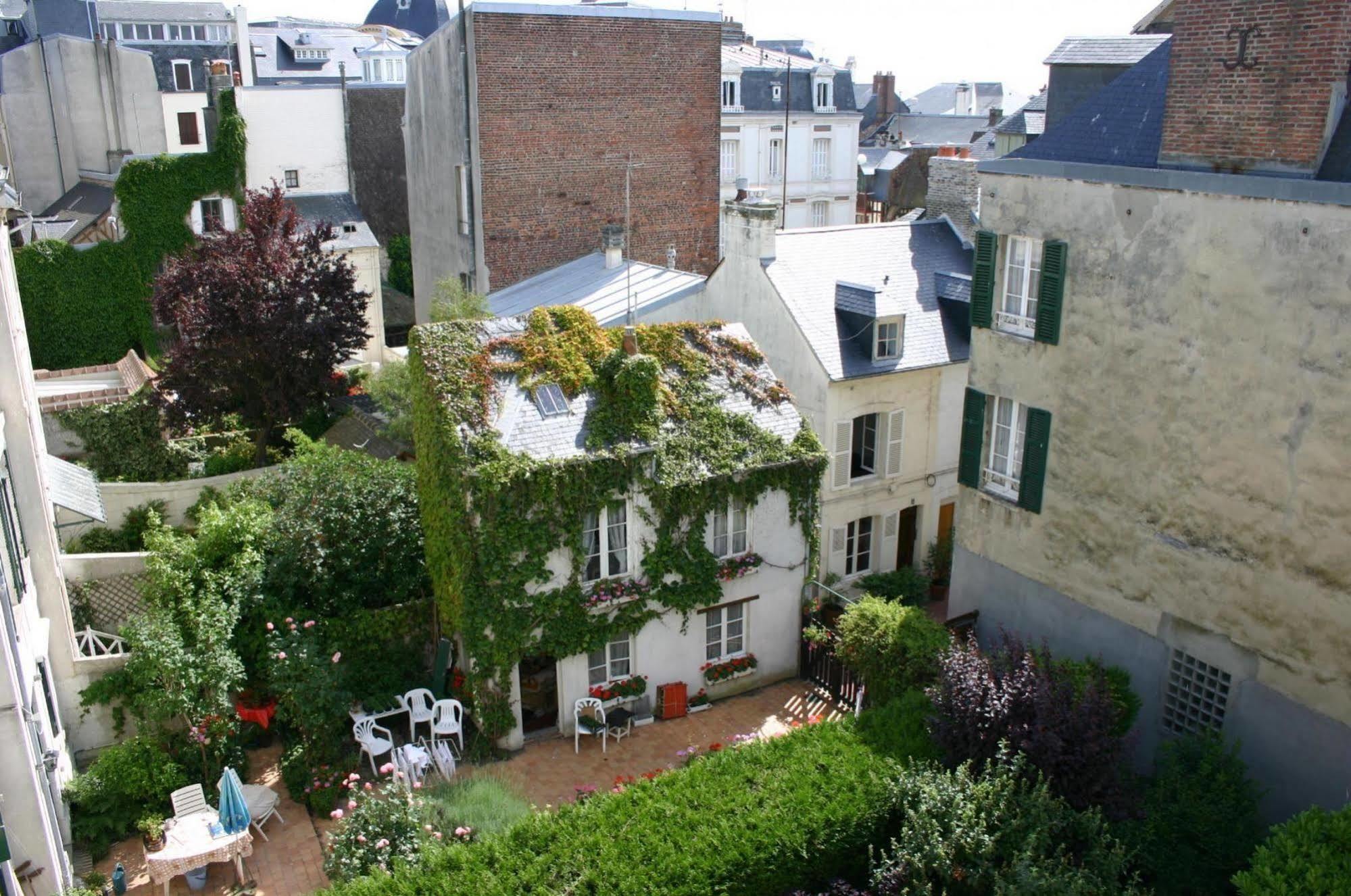 Hotel Le Reynita Trouville-sur-Mer Exterior foto